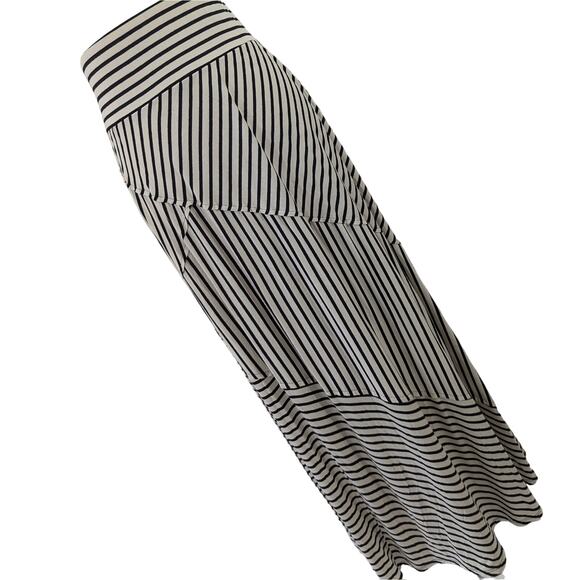 NWOT! COLDWATER CREEK! CREAM/BLACK STRIPED, KNIT JERSEY X-LONG MIDI SKIRT! SZ  M - Picture 1 of 10